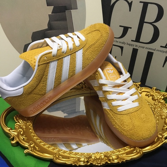 Adidas women’s sneakers - Picture 6 of 7